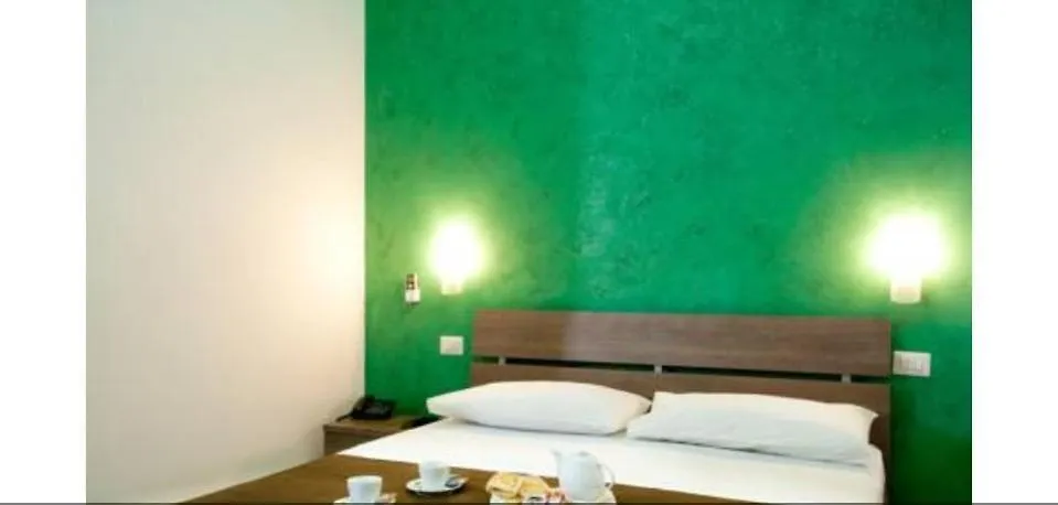 *** Отель Mergellinaresort Неаполь Италия